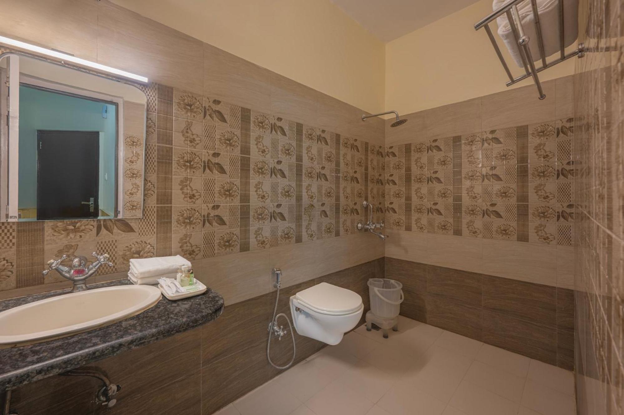 Seven Hills Shimla By Him Haults Hospitality Apart otel Dış mekan fotoğraf